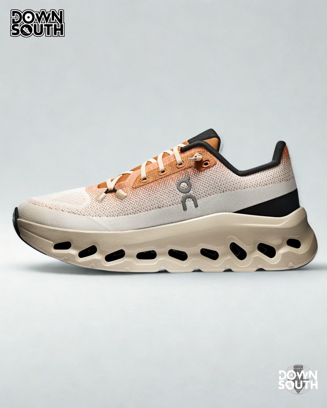 On Cloudtilt 'Ivory Almond'